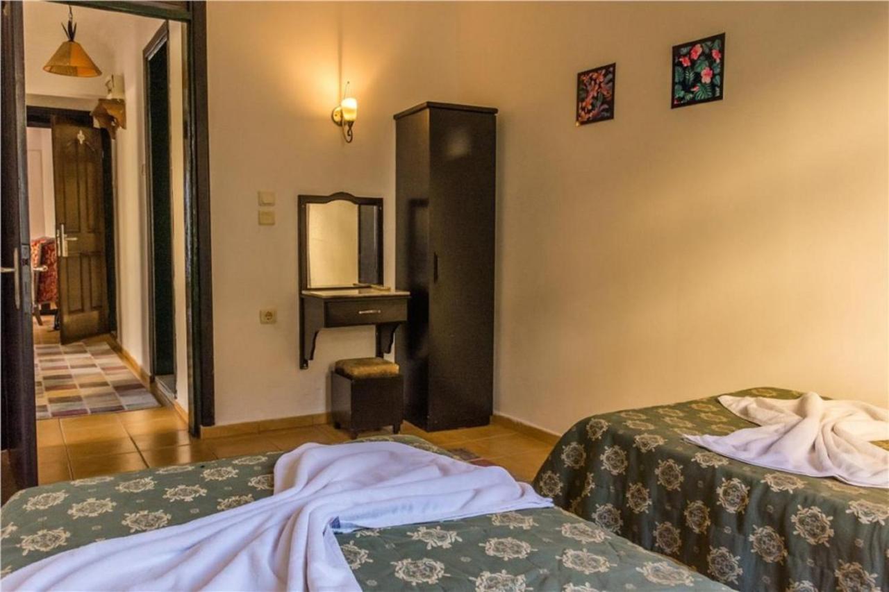 مرمريس Maxwell Holiday Club المظهر الخارجي الصورة