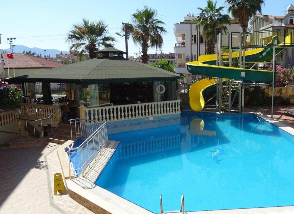 مرمريس Maxwell Holiday Club المظهر الخارجي الصورة