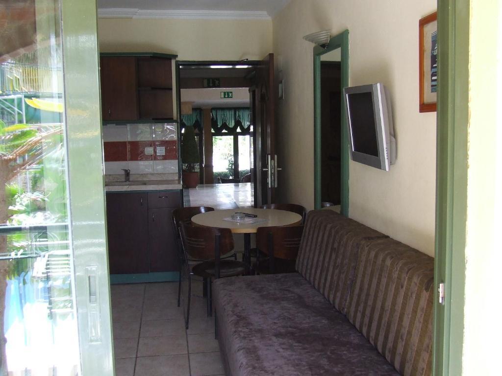 مرمريس Maxwell Holiday Club المظهر الخارجي الصورة