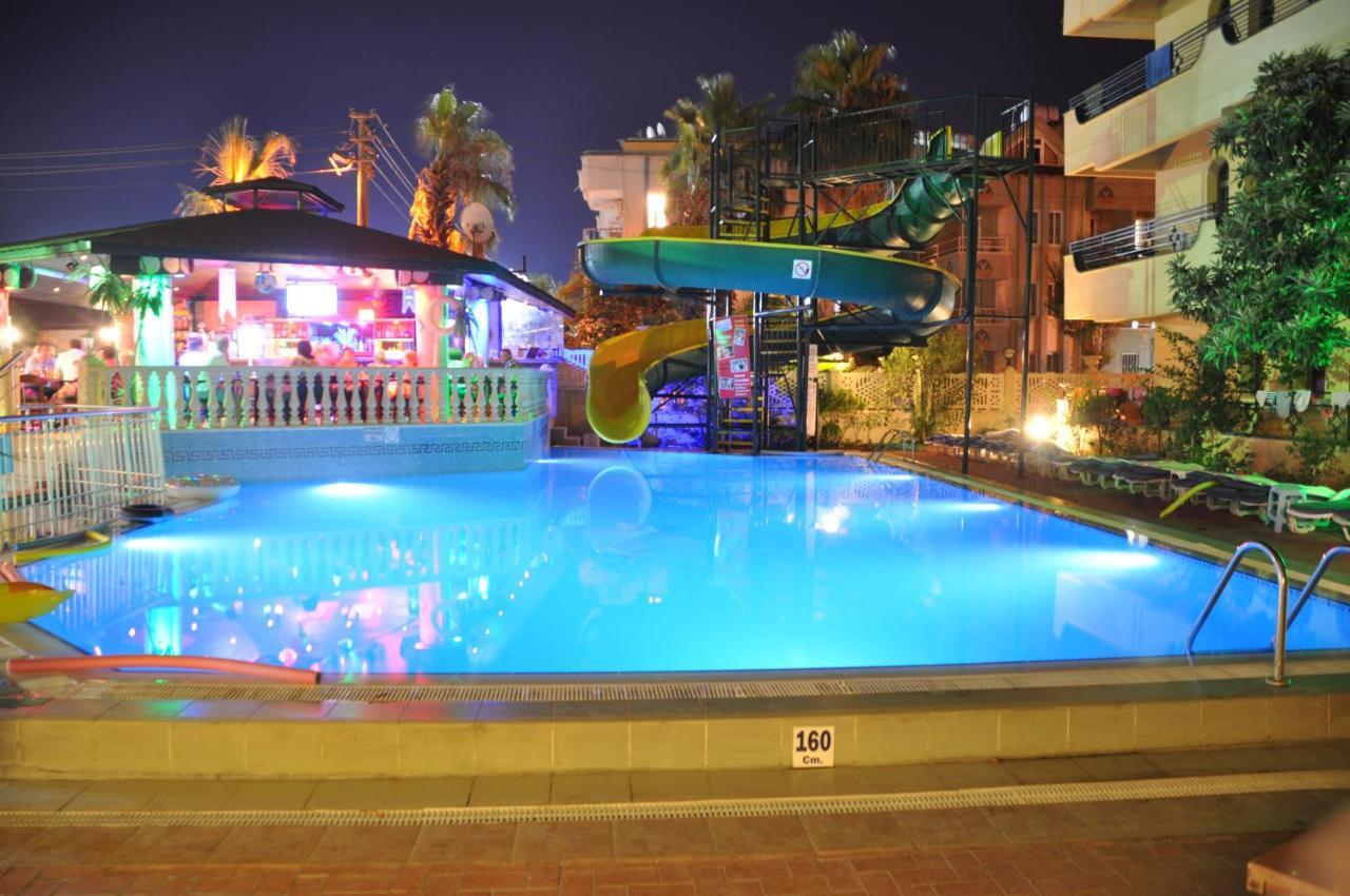 مرمريس Maxwell Holiday Club المظهر الخارجي الصورة