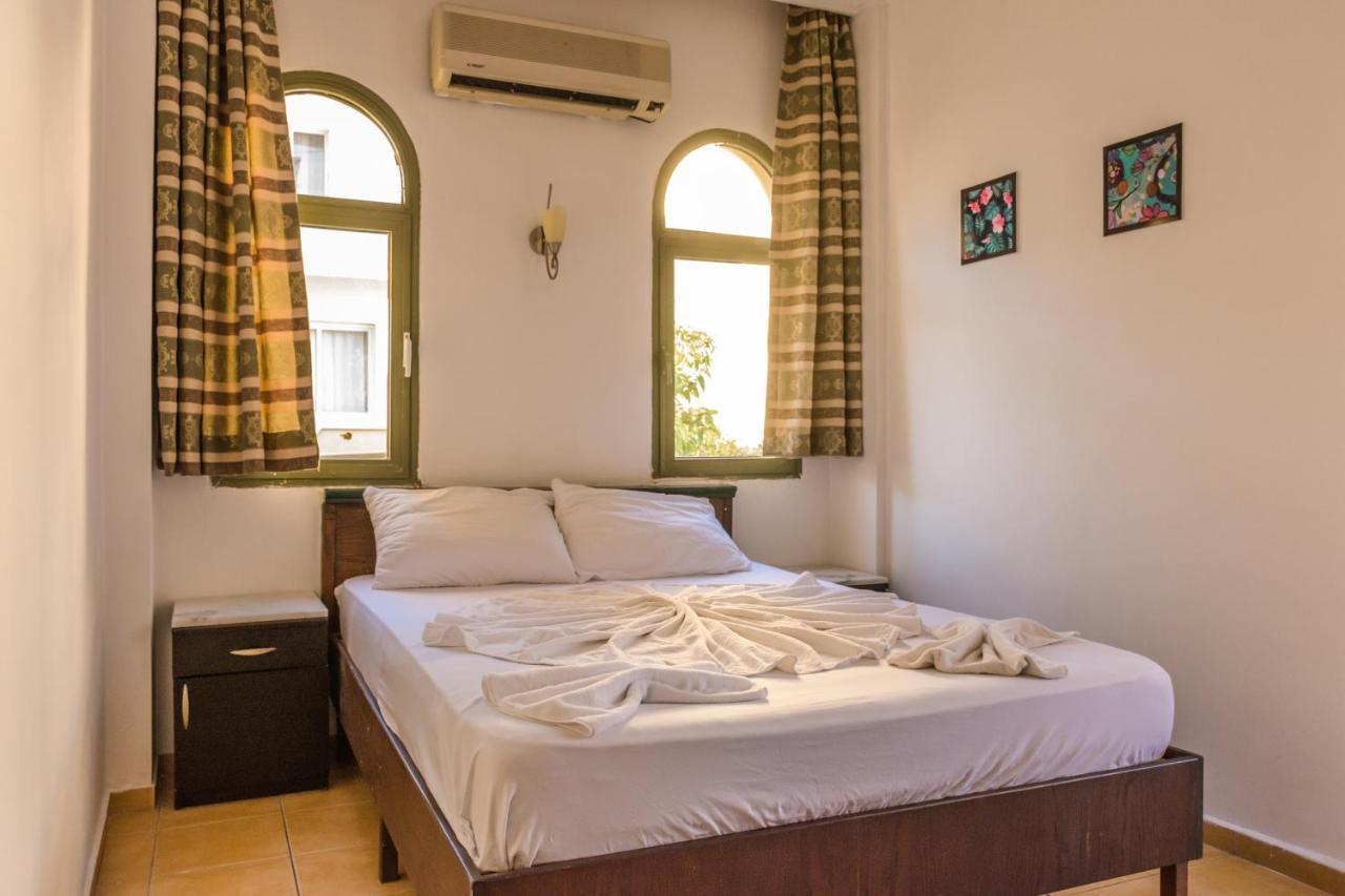 مرمريس Maxwell Holiday Club المظهر الخارجي الصورة