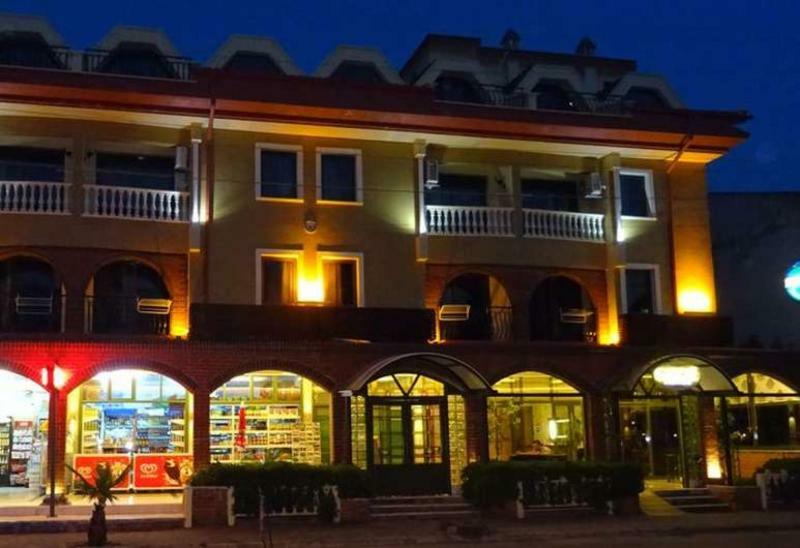 مرمريس Maxwell Holiday Club المظهر الخارجي الصورة