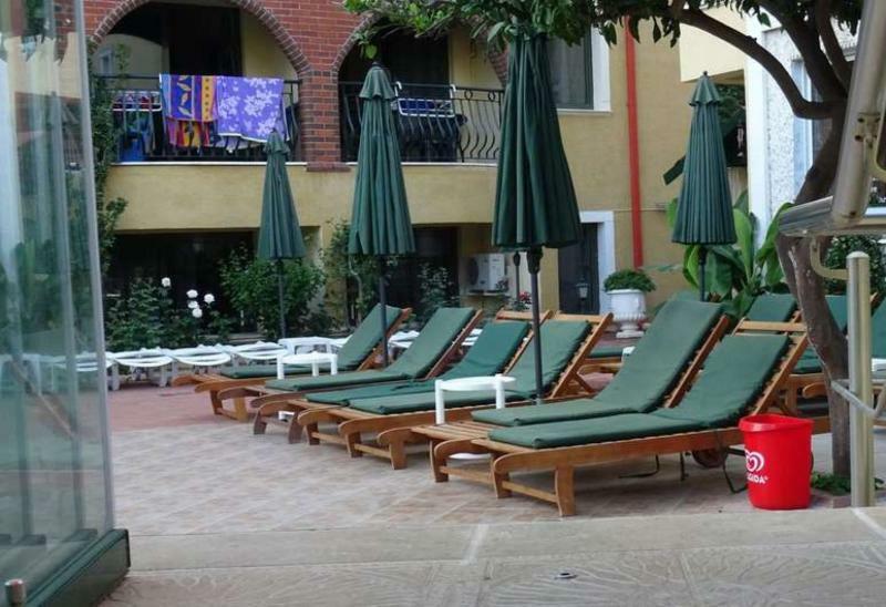 مرمريس Maxwell Holiday Club المظهر الخارجي الصورة