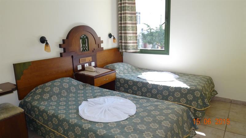 مرمريس Maxwell Holiday Club المظهر الخارجي الصورة